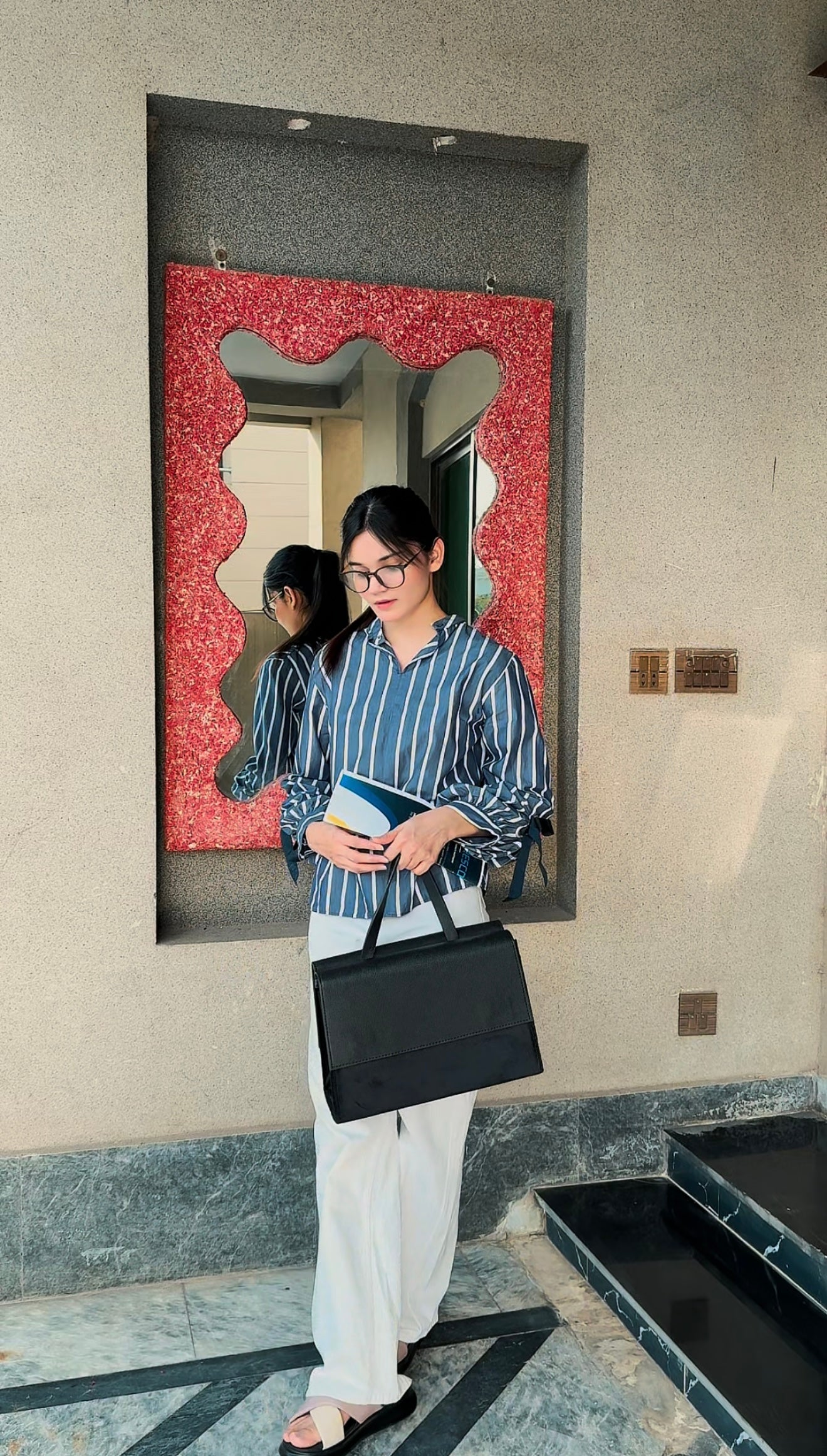 Cross-Carry Bag: Messenger Bag  HS-B337